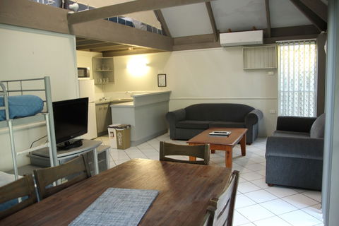 Kellys Beach Resort - Perths Hotel 6