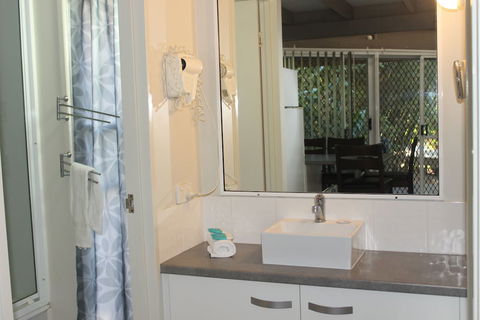 Kellys Beach Resort - Perths Hotel 3