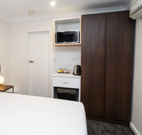 Littomore Bathurst - Perths Hotel 3