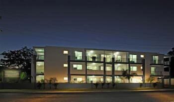 Shoal Bay Beachclub Apartments - Perths Hotel 2