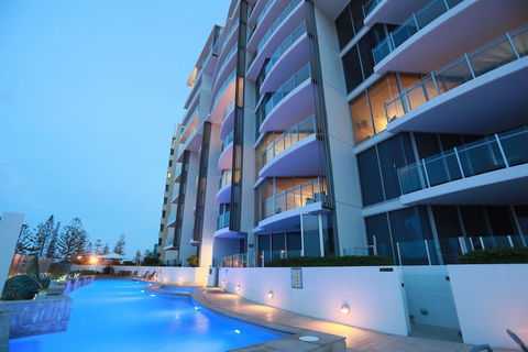 Oceans Mooloolaba - Perths Hotel 5