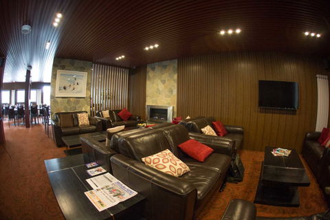 Duck Inn Mt Buller - Perths Hotel 1