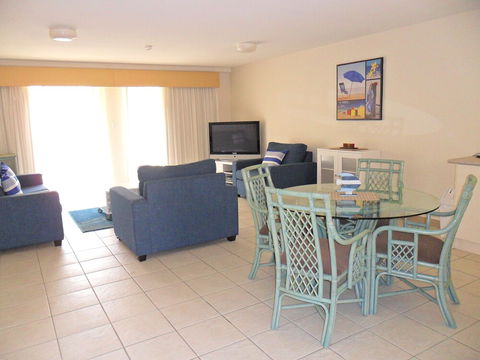 Nelson Bay Breeze Holiday Apartments - Perths Hotel 6