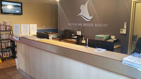 Nelson Bay Breeze Holiday Apartments - Perths Hotel 4