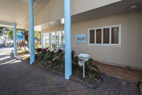 The Beach Motel Hervey Bay - Perths Hotel 2