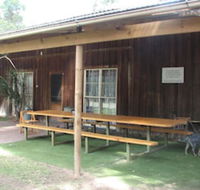 Lovedale Cottages - Perths Hotel