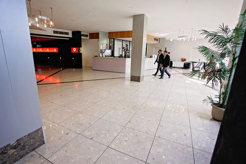 Golden Pebble Hotel - Perths Hotel 6