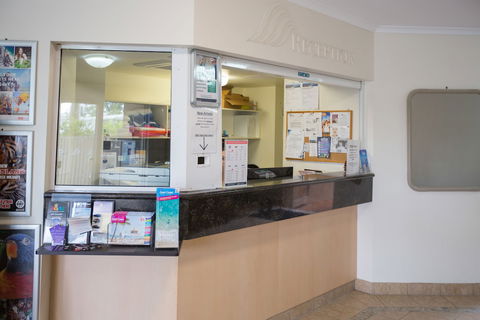 Miami Beachside Holiday Apartments - Perths Hotel 2
