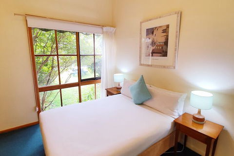 Point Lonsdale Guest House - Perths Hotel 3