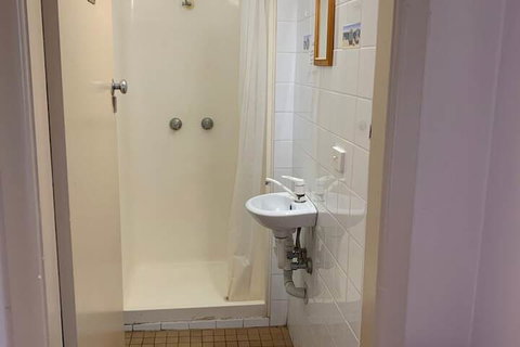 Burwood Bed And Breakfast - Perths Hotel 5
