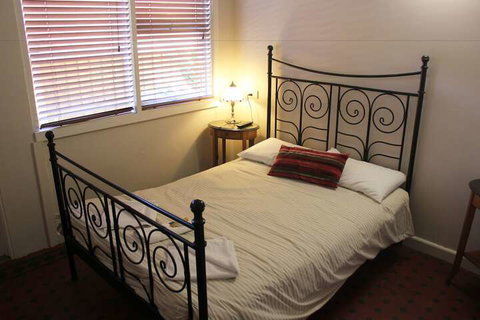 Burwood Bed And Breakfast - Perths Hotel 7