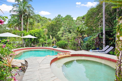 Noosa Valley Manor B&B Retreat - Perths Hotel 2