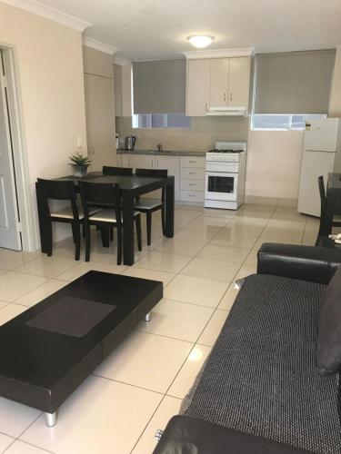 Kangaroo Point Holiday Apartments - Perths Hotel 6