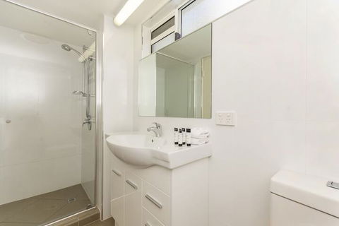 Bali Hai Apartments Noosa - Perths Hotel 6