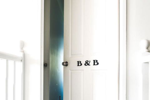 Anne's Waterfront Haven B&B - Perths Hotel 1