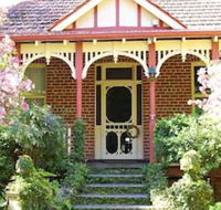 Fawkes House Country Spa Retreat - Perths Hotel