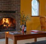 Linger Longer Vineyard Bed  Breakfast - Perths Hotel