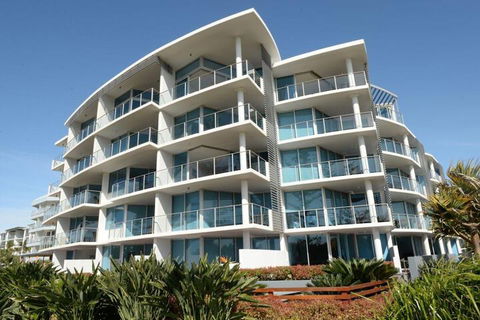 Manta Bargara Resort - Perths Hotel 1