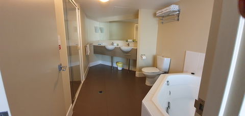 Pier Resort - Perths Hotel 4