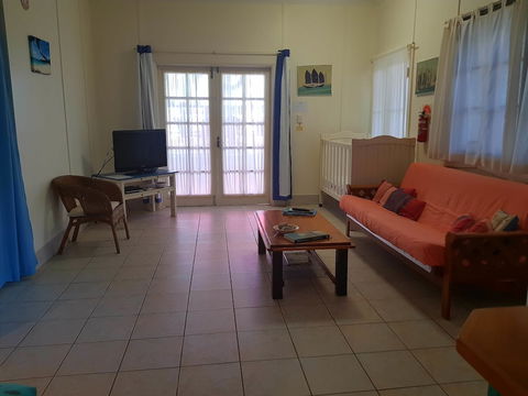 Arcadia Beach Guest House - Perths Hotel 6
