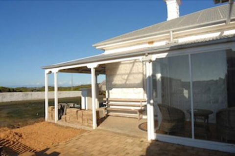 Cape Nelson Lighthouse - Perths Hotel 3