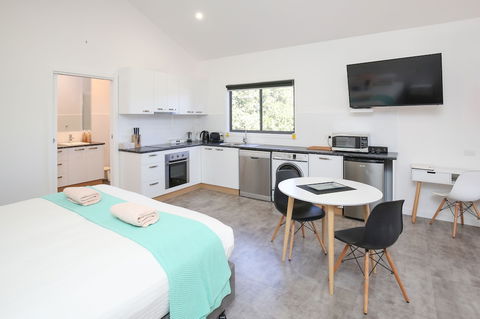 Mildura Holiday Villas - Perths Hotel 4