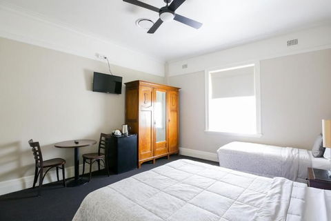 Hotel Gosford - Perths Hotel 2