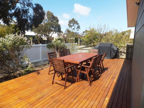TERRIFIC On TAMARA CRESCENT - Perths Hotel 4