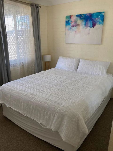 LIFES A BEACH 1 - Perths Hotel 6