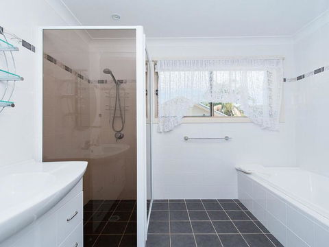 Little Beach Beauty 38A Achilles Street - Perths Hotel 4