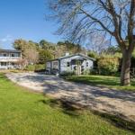 Bowral Escape - Perths Hotel 1