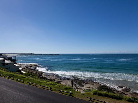Avalon 2 Uninterrupted Views Almost On The Beach! - Perths Hotel 5