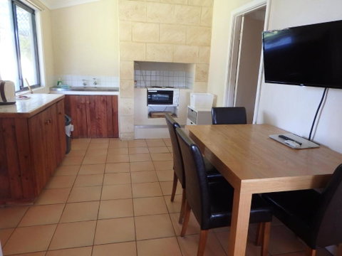 Lazy Lobster Holiday Units & Chalets - Perths Hotel 6