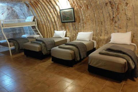 Zen Underground B & B - Perths Hotel 4