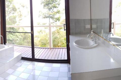 Million Dollar Views To Gold Coast - Perths Hotel 5