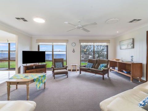 Seascape Norah Head NSW - Perths Hotel 3