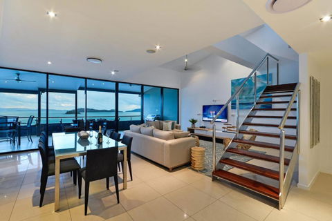 Villa 12 The Edge On Hamilton Island - Perths Hotel 5