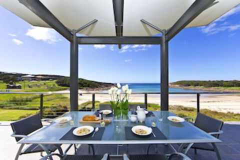 Sails On The Beachfront Exclusive Seaside Home - Perths Hotel 0