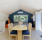 Stunning Home in Salamander Bay - Perths Hotel