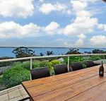 The Bay 25 Wallawa Rd huge home with aircon spectacular views  chromecast - Perths Hotel