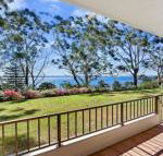 Kamillaroi Walk to restaurants cafes  beach - Perths Hotel