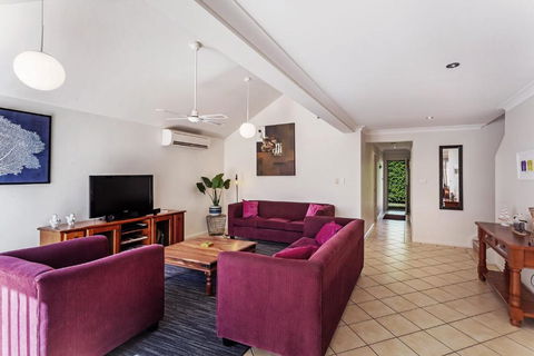 Spacious Modern & Walk To The Beach! - Perths Hotel 6