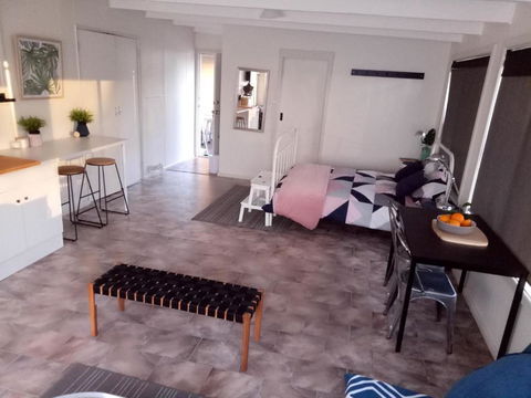 The Husky House Or The Husky Studio Suite - Perths Hotel 3