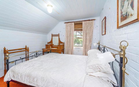 Azile 1875 Heritage Victorian Duplex - Perths Hotel 5