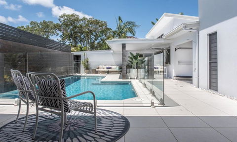 Noosaville Hideaway - Perths Hotel 6
