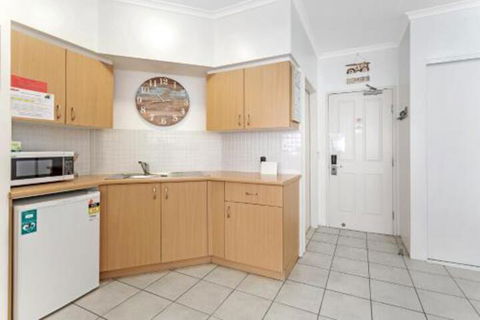 Zenith Unit 7 Shoal Bay - Perths Hotel 6