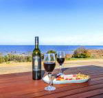 High Tide Wallaroo Beachfront Property Pet Friendly - Perths Hotel