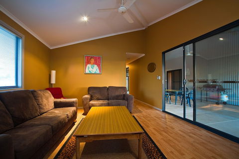 9 Skipjack Circle - Perths Hotel 3