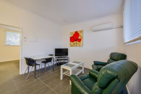 Getaway Villas Unit 38 1 - Perths Hotel 4