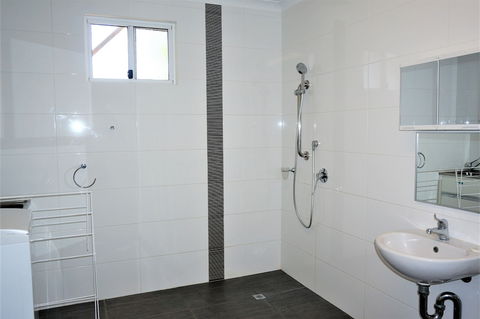 Getaway Villas Unit 38 1 - Perths Hotel 5